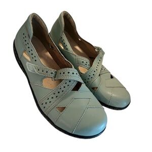 Women’s Terrikat Maryjane Shoes Size 10 NWOT